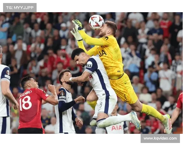 托特纳姆热刺主场将安装新一代LED广告系统,提升转播视觉效果 托特纳姆热刺主场将安装新一代LED广告系统,提升转播视觉效果